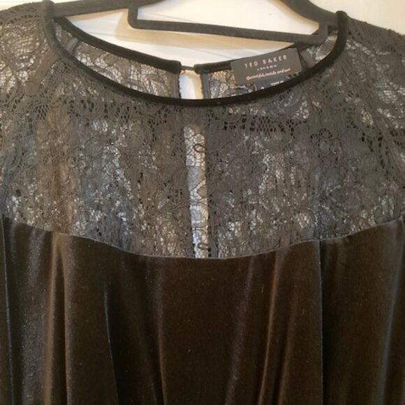 Ted Baker London black velvet and lace dress - Picture 2 of 5